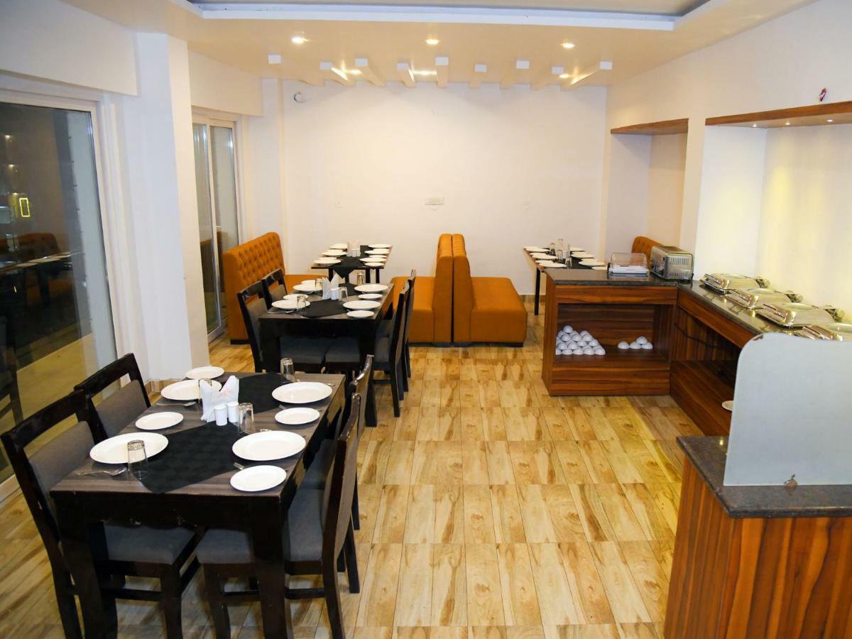 Hotel Trinity Heights МакЛеод Ганж Екстериор снимка