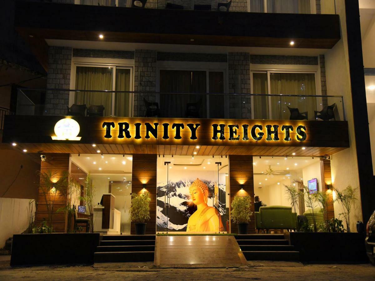 Hotel Trinity Heights МакЛеод Ганж Екстериор снимка