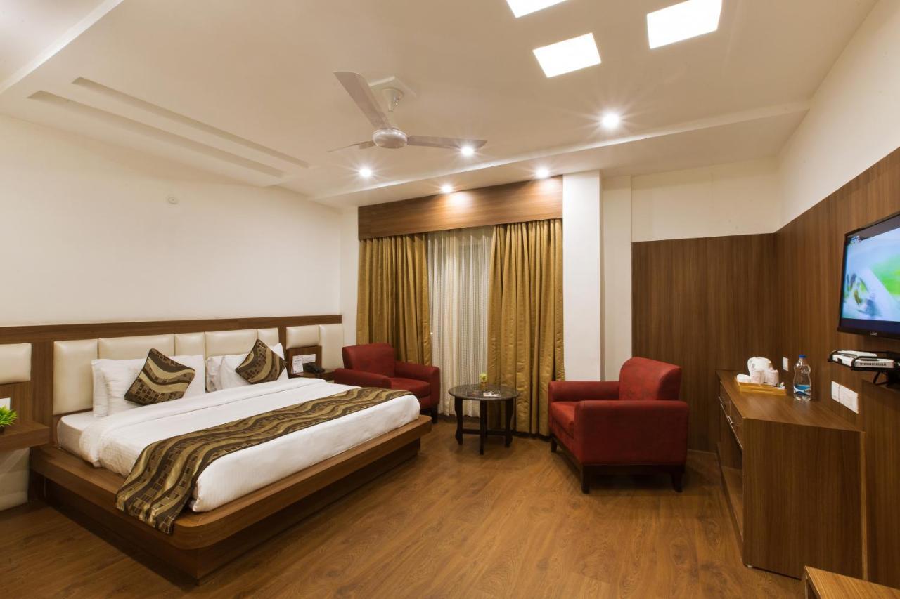 Hotel Trinity Heights МакЛеод Ганж Екстериор снимка