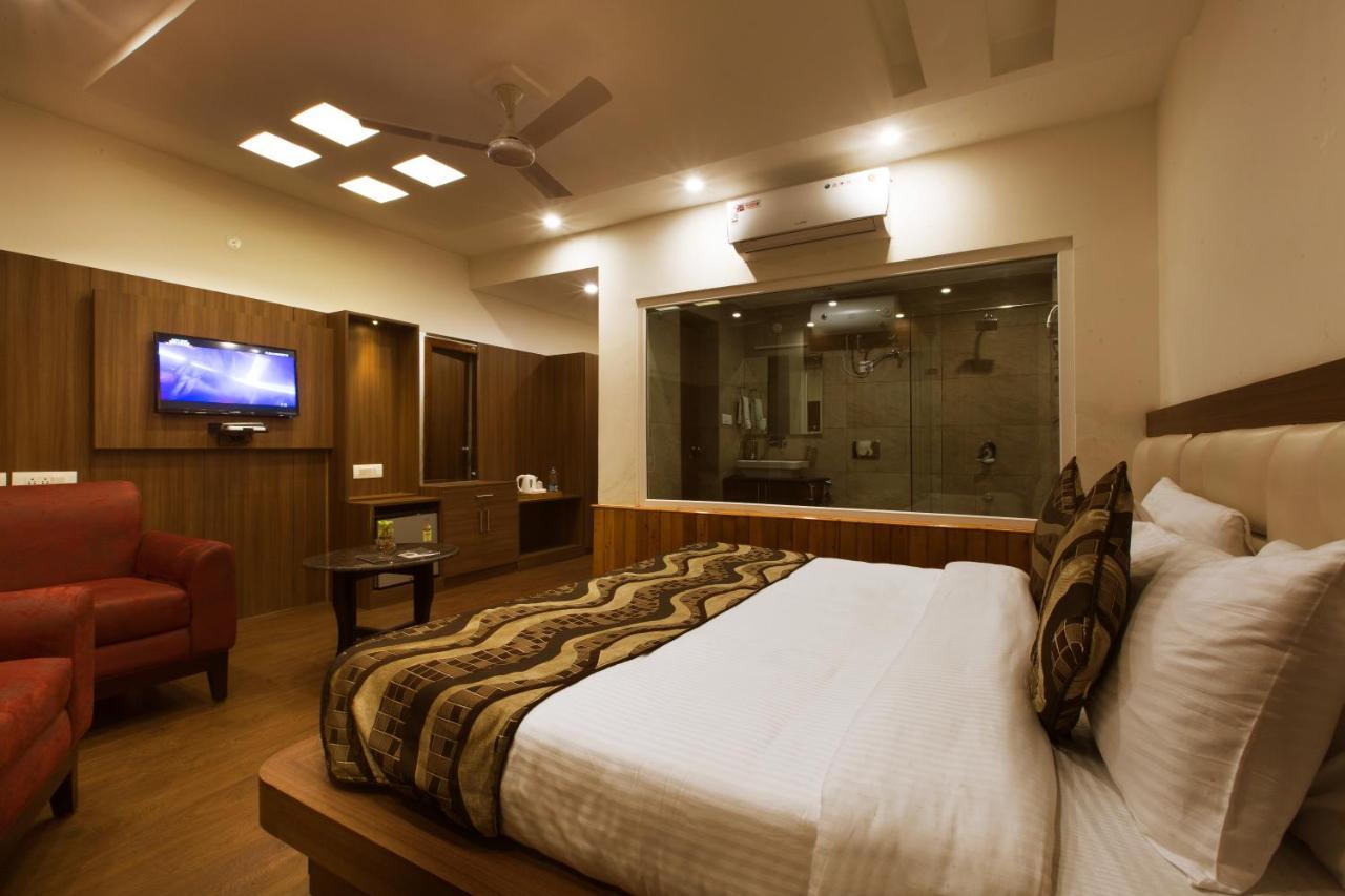 Hotel Trinity Heights МакЛеод Ганж Екстериор снимка